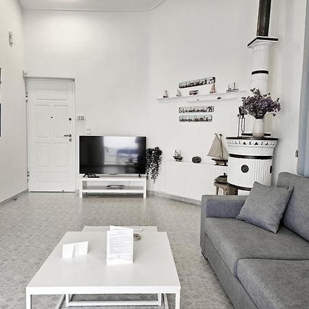 Lagonisi Beach House Kalivia Thorikou Екстериор снимка